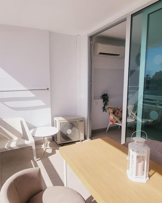 Sea Views Playa Del Ingles Beach Lovers 2 Apartment ซานบาร์โตโลเม ภายนอก รูปภาพ